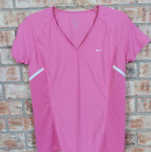 Nike Tops - Nike dry fit t-shirt Sz L